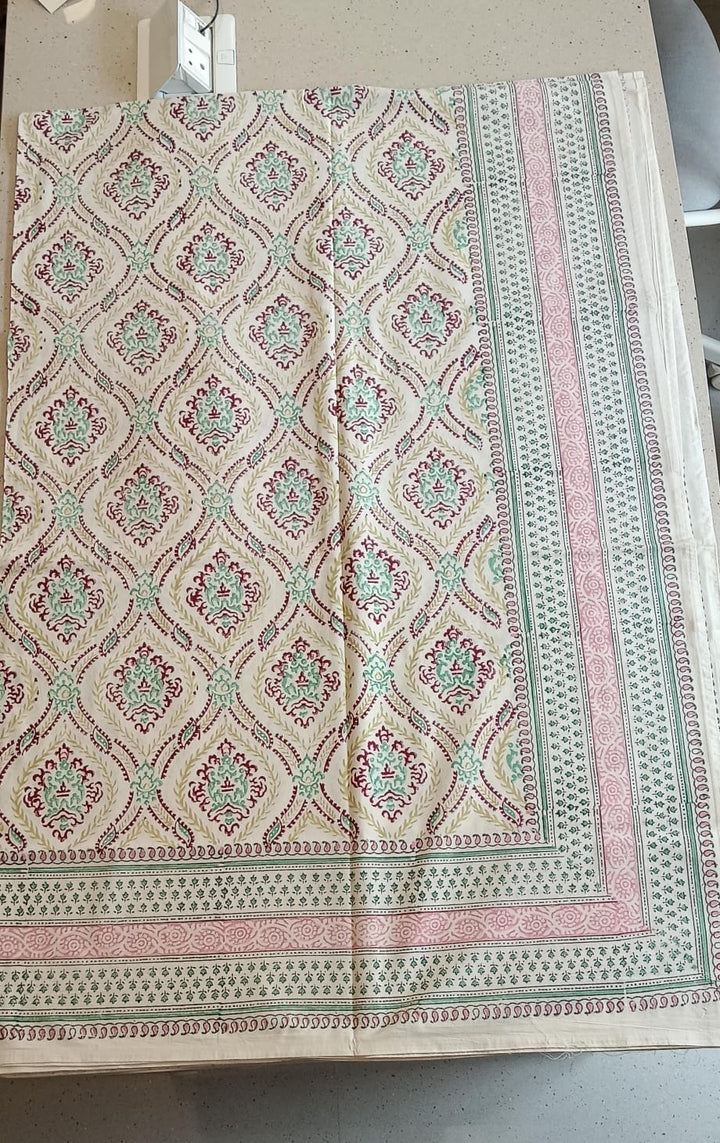 Surya Tarangini 100% Cotton 6 Seater(60 x 90 inches)- Pink