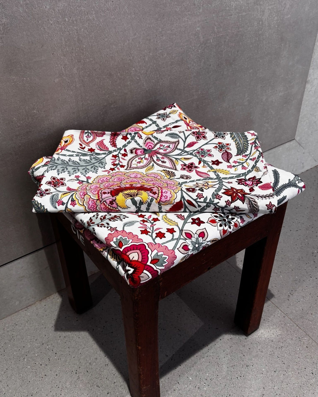Gulnaar Royale King Size(108 x 108 Inches) Bedsheet (Multicolor)- 123