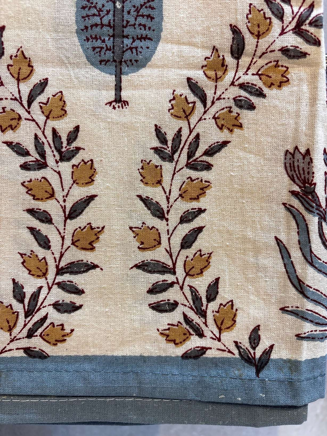 Gulnaar Royale Luxury Queen Size (90 x 108 Inches) Bedsheet (Beige) - 107