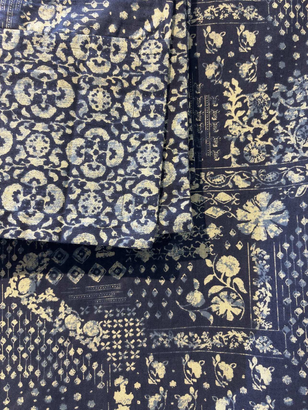 Gulnaar Royale Elite Queen Size (90 x 108 Inches) Bedsheet (Blue)- 108