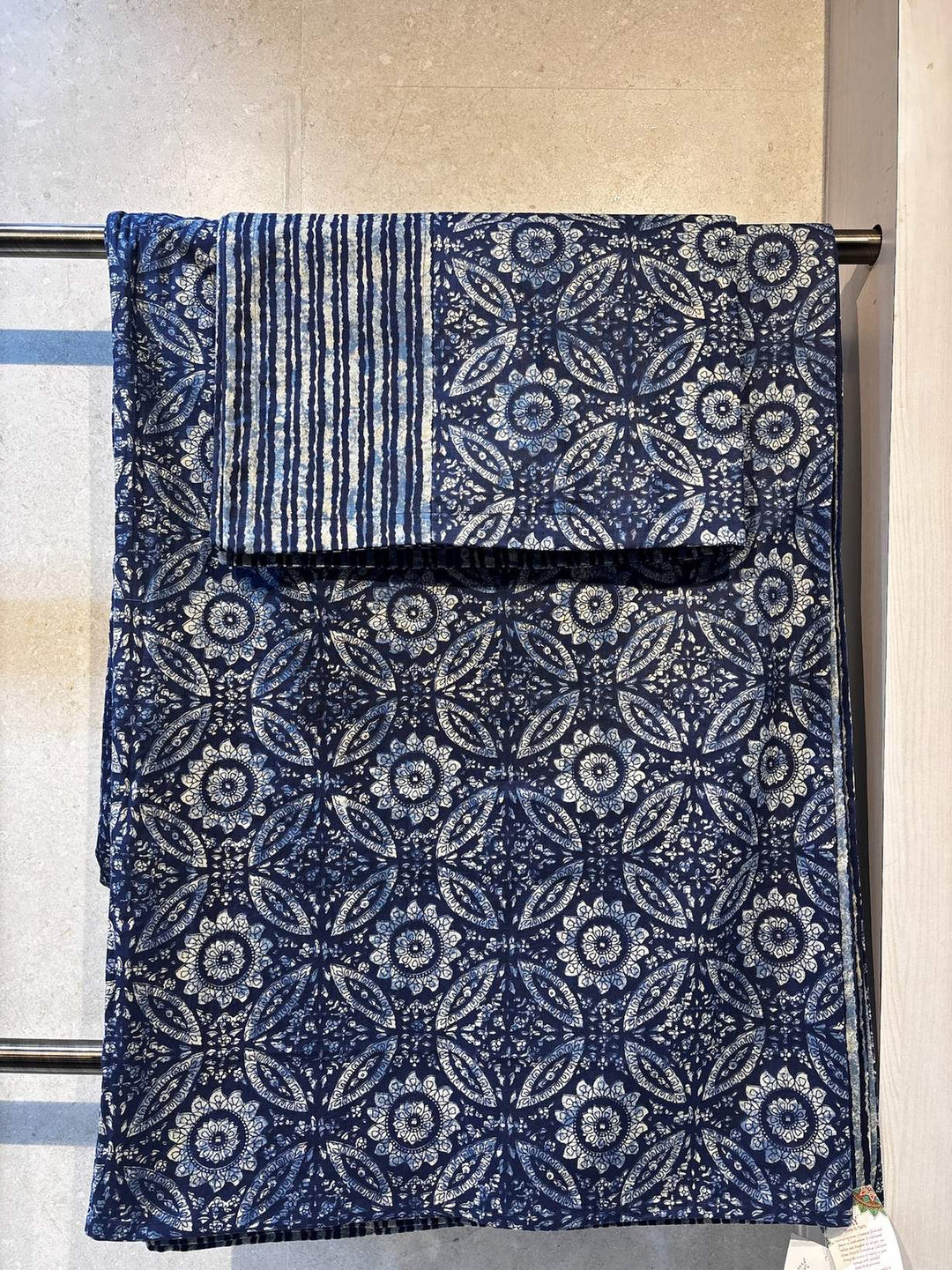 Gulnaar Royale Elite Queen Size (90 x 108 Inches) Bedsheet (Indigo)- 109
