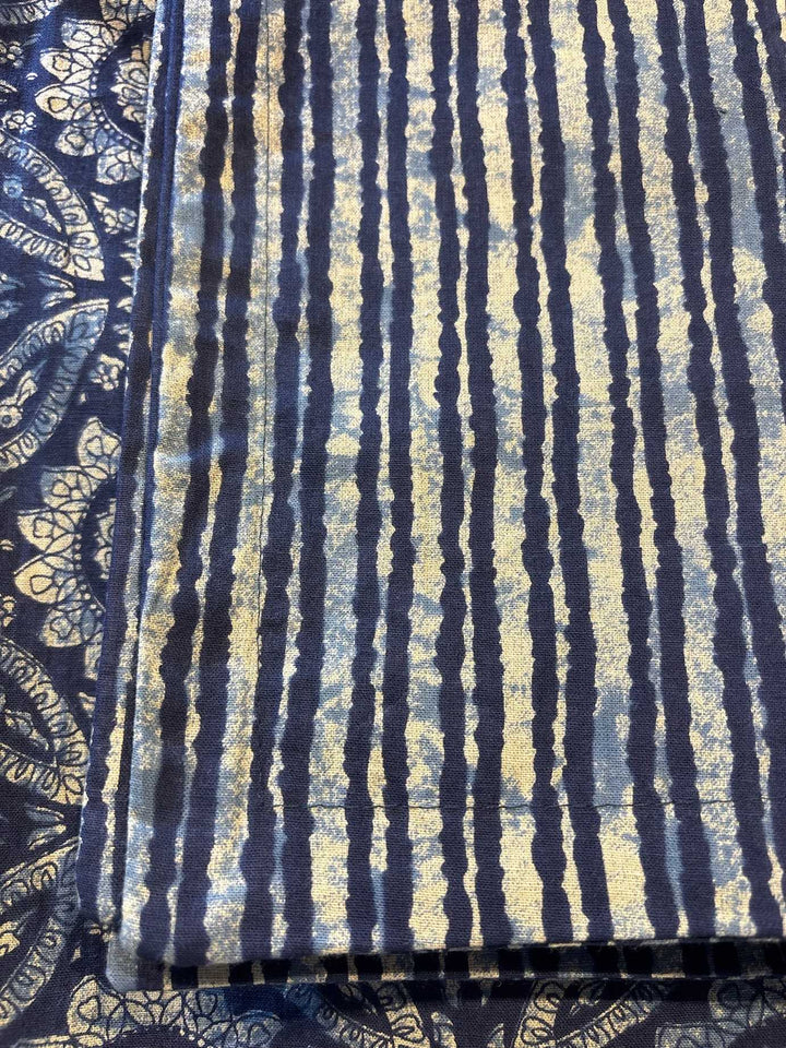 Gulnaar Royale Elite Queen Size (90 x 108 Inches) Bedsheet (Indigo)- 109