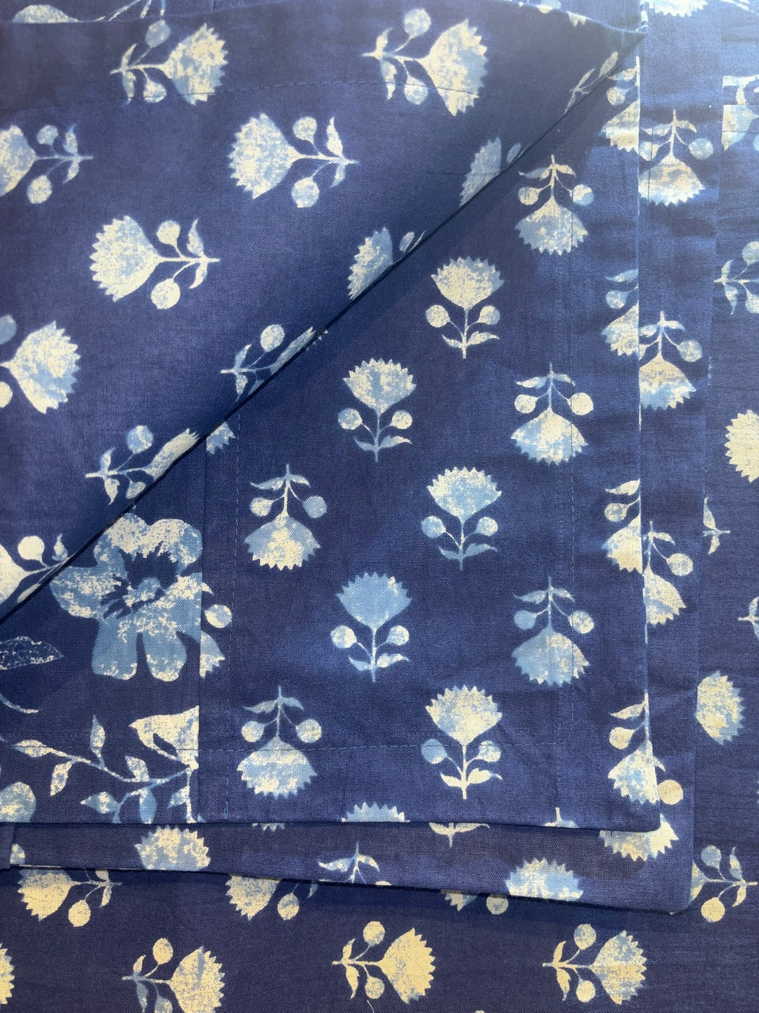 Gulnaar Royale Elite Queen Size (90 x 108 Inches) Bedsheet (Indigo)- 111