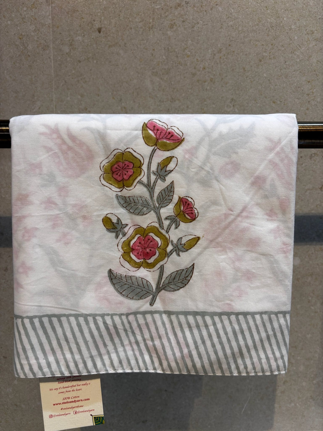 Gulnaar Edit Queen Size(90 x 108 Inches) Bedsheet (Multicolour)- 113