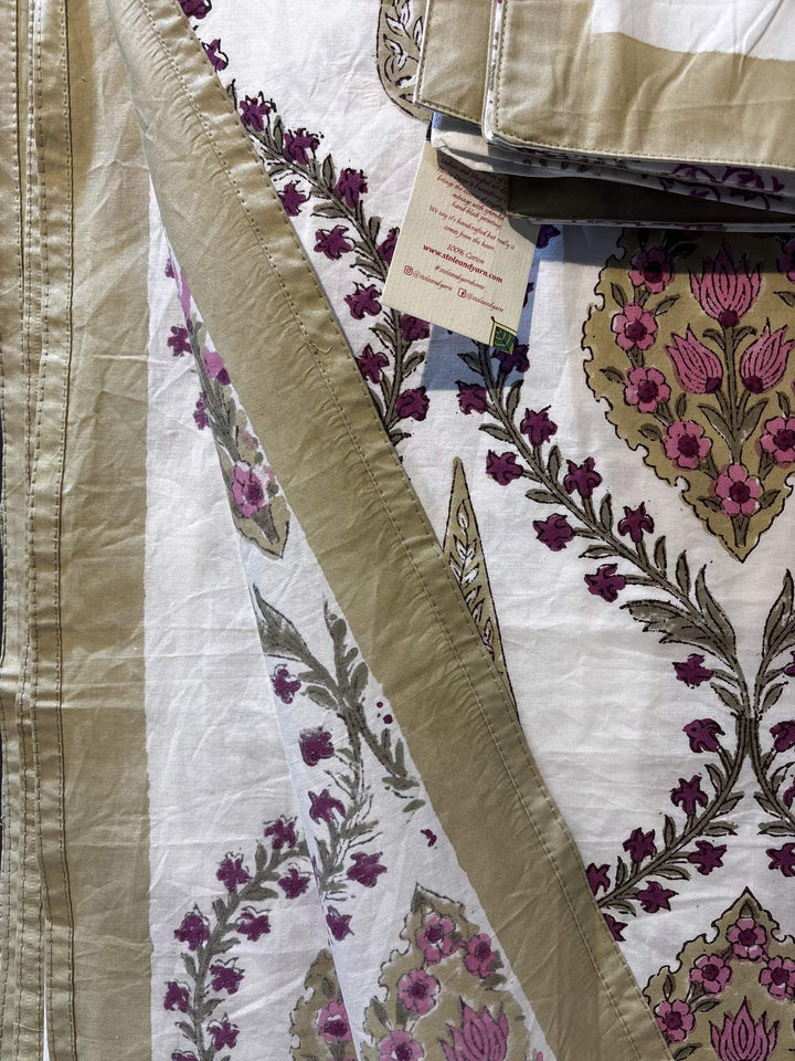 Gulnaar Edit Queen Size(90 x 108 Inches) Bedsheet (Multicolour)- 117