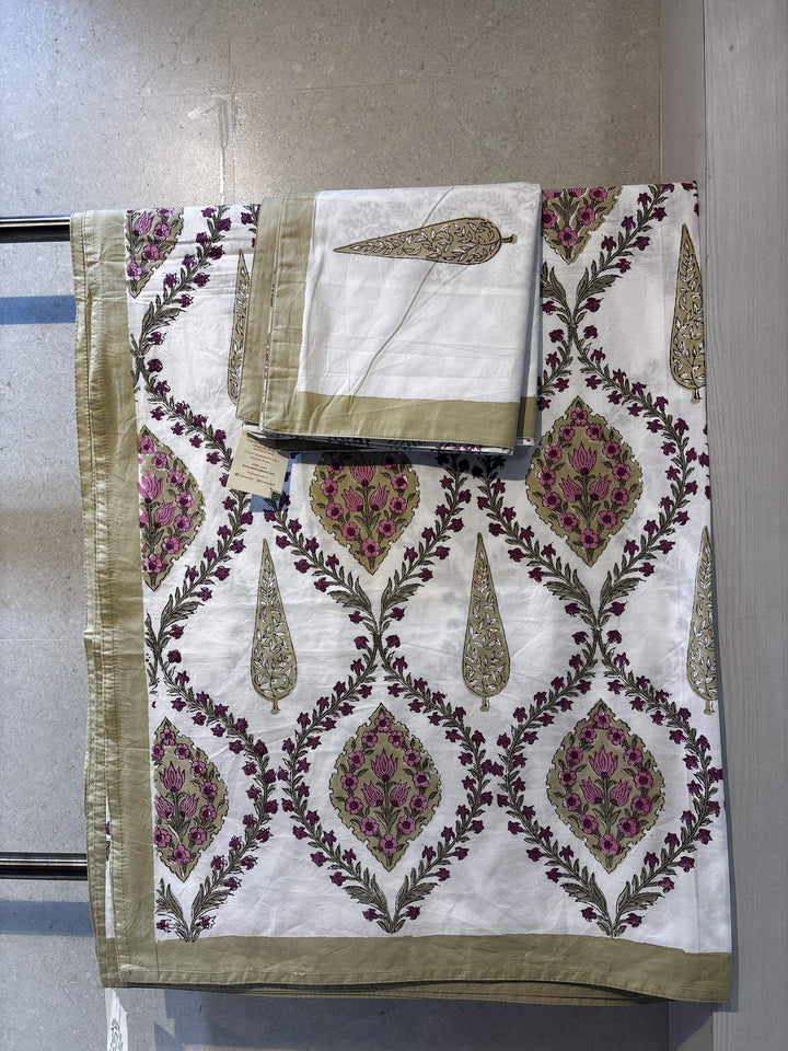 Gulnaar Edit Queen Size(90 x 108 Inches) Bedsheet (Multicolour)- 117
