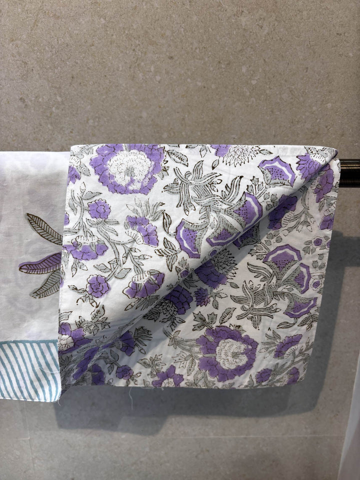 Gulnaar Edit Luxury Queen Size (90 x 108 Inches) Bedsheet (Lavender) - 120