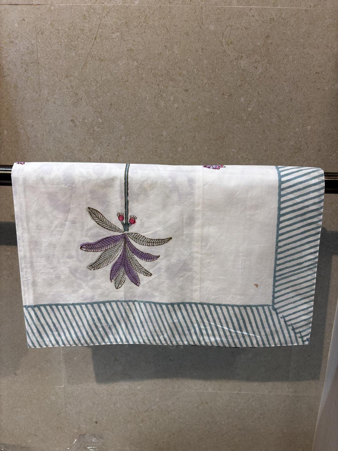 Gulnaar Edit Luxury Queen Size (90 x 108 Inches) Bedsheet (Lavender) - 120