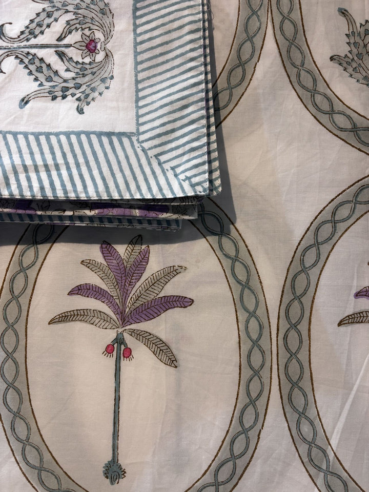 Gulnaar Edit Luxury Queen Size (90 x 108 Inches) Bedsheet (Lavender) - 120