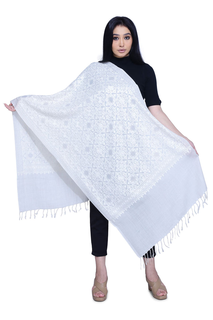 White Aari 100% Fine Wool Stole - 190