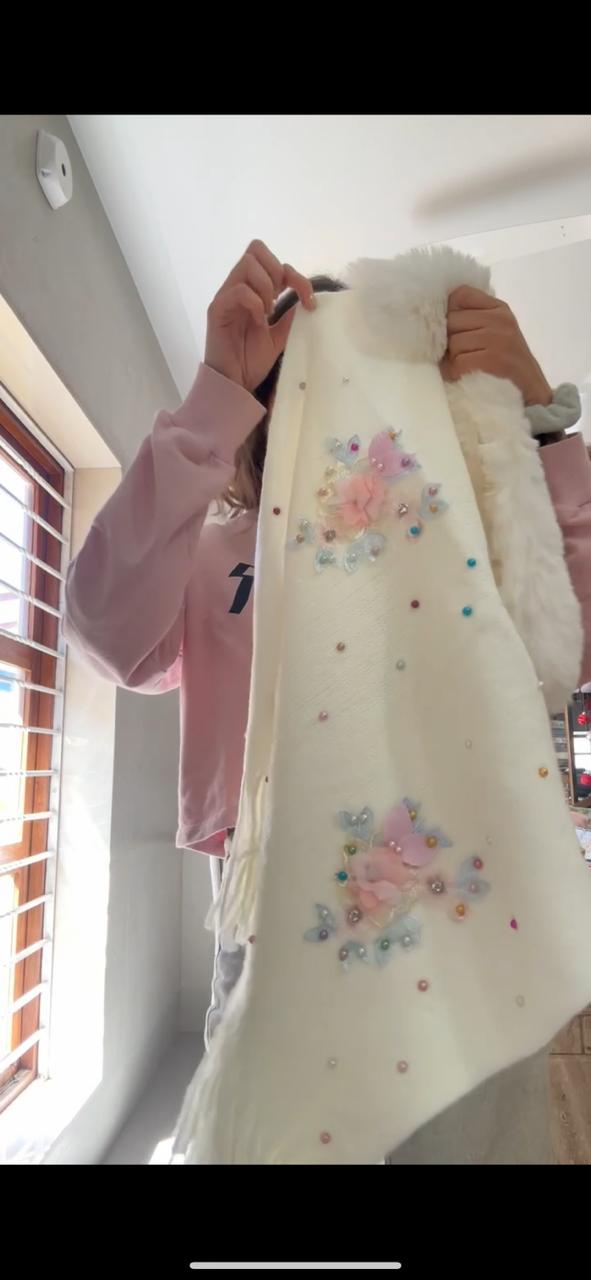 White Floral Embroidery Fur Collar Poncho - 152 (Free Size)