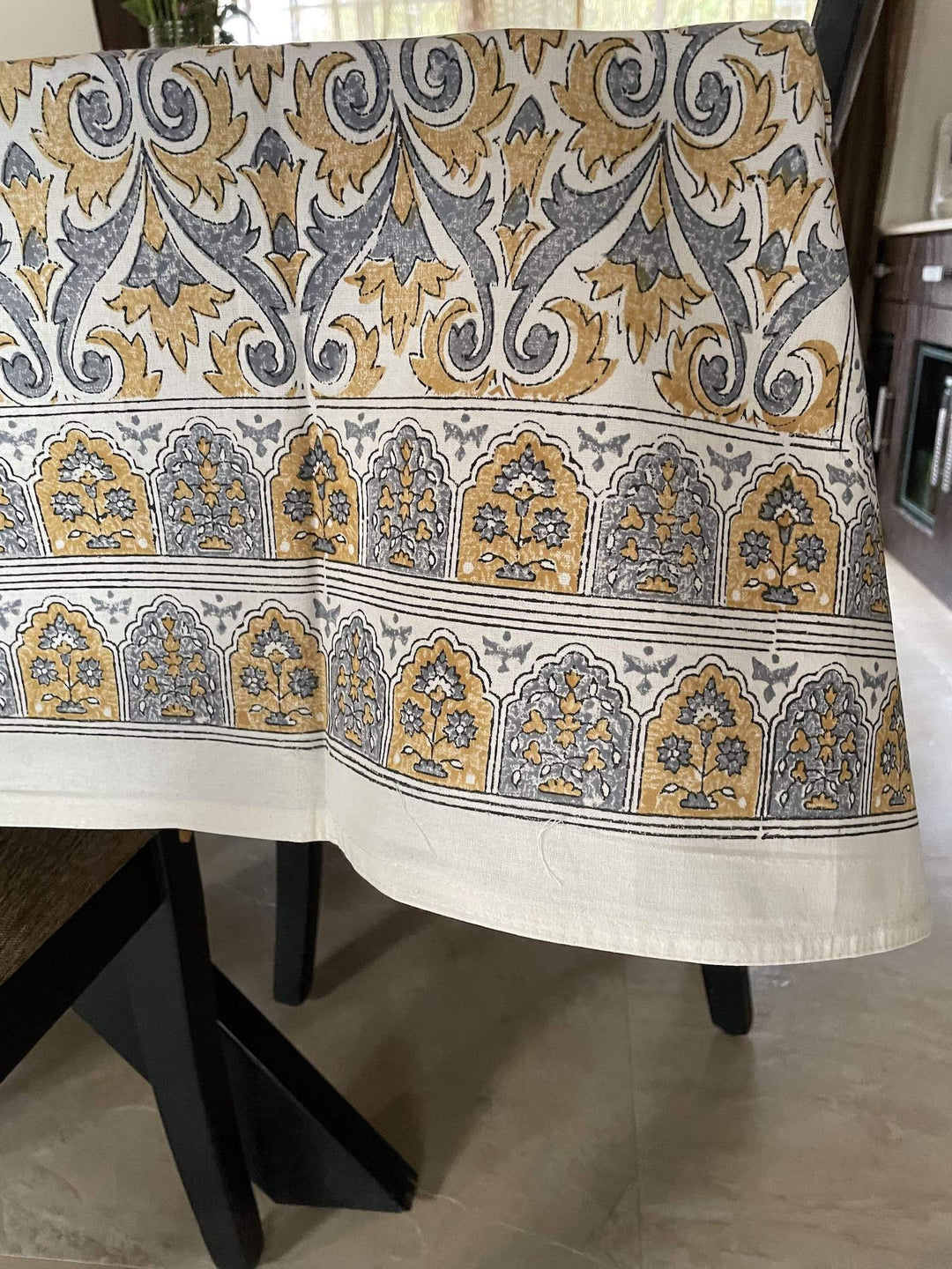 Jaipuri 4 Seater Cotton Table Cover(40 x 60 Inches) - 102